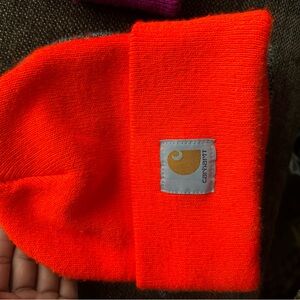 carhartt beanies $15 a beanie or i will sell specific colors just message me